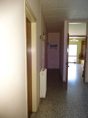 Interior - Hostal Terraferma (Algerri)