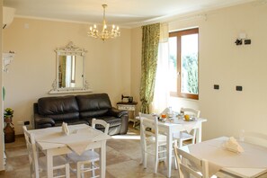 Desayuno típico de la región gratuito y diario