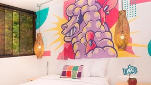 Design kamer, 1 twee- of 2 eenpersoonsbedden, 1 tweepersoonsbed, uitzicht op heuvels | Gratis wifi, beddengoed