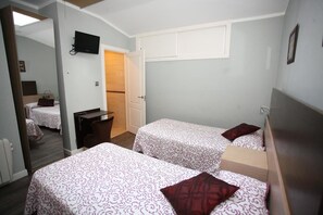 Quarto solteiro standard, 1 cama de solteiro | Individualmente decorados, individualmente mobiliados, escrivaninha