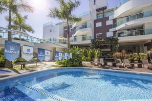 Outdoor pool - Apartamentos Boulevard Bombinhas (Bombinhas)