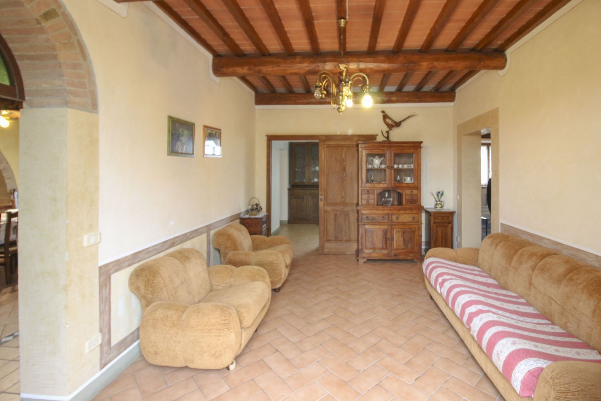TV, caminetto