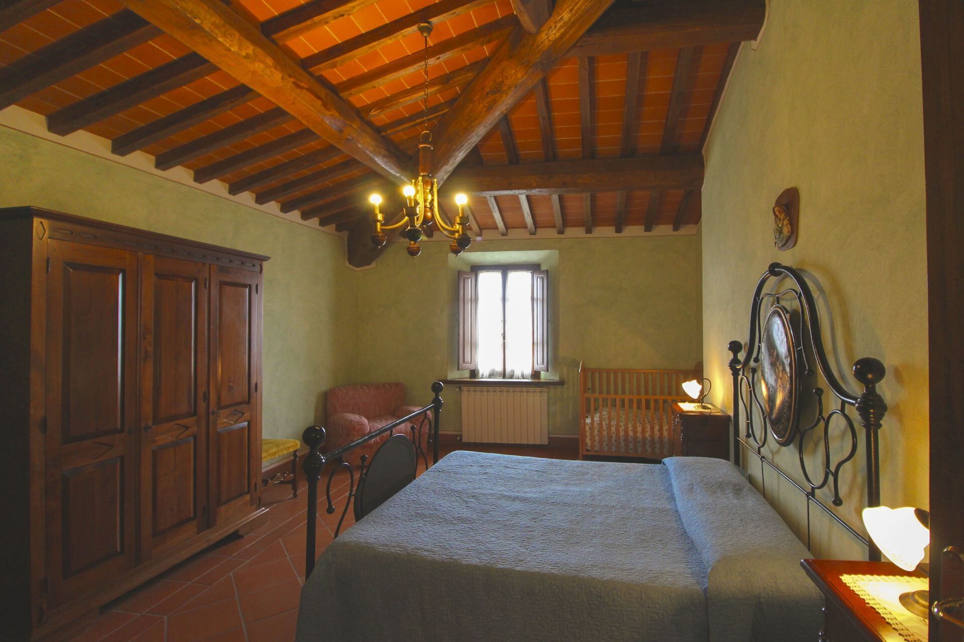 7 Schlafzimmer, Bügeleisen/Bügelbrett, WLAN