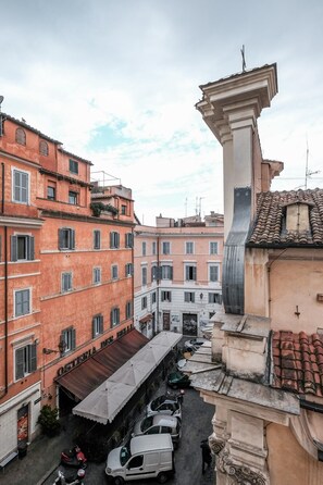 Parking - Regal Home in Trastevere 3BR (Roma)