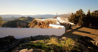 Maison exceptionnelle dans le centre du magnifique village blanc de Casares.