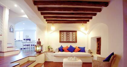 Exceptional Home in the Heart of the Stunning White Village. Private Pool.