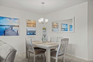 Dining - Parkview Bay 1A-132 - Two Bedroom Apartment, Sleeps 6 (Osage Beach)