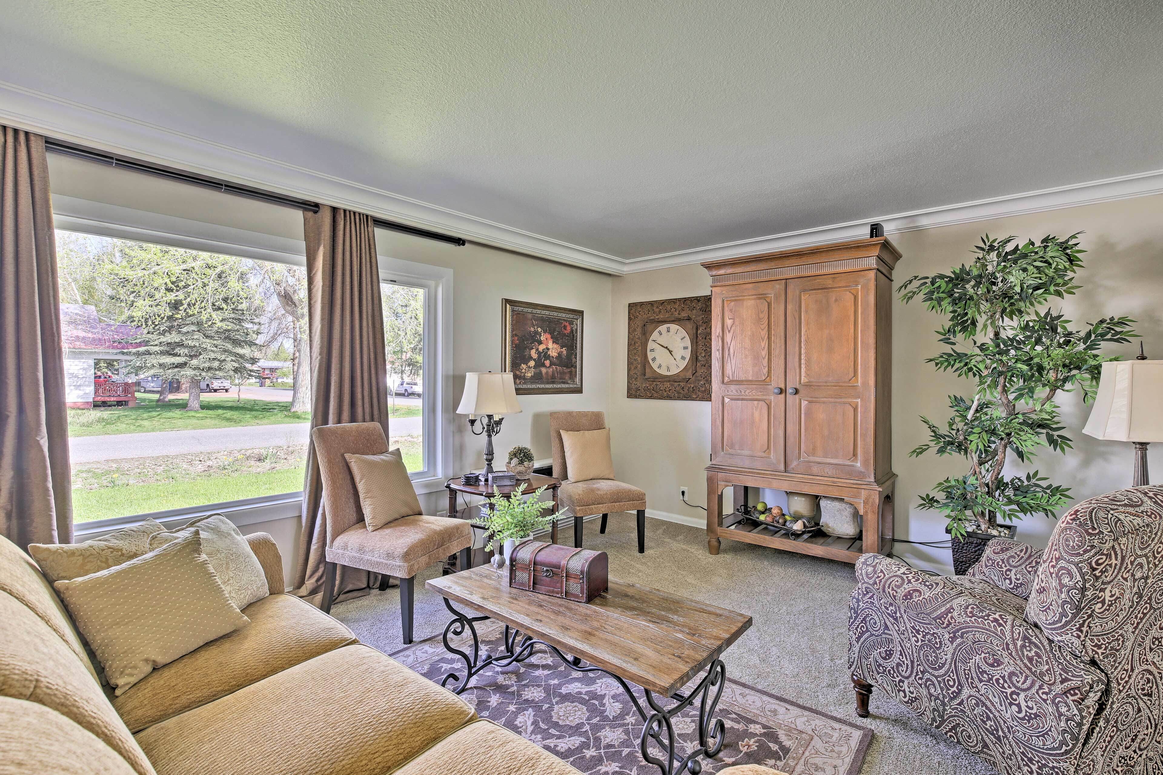 Ashton Escape w/ Yard: 56 Mi to West Yellowstone!