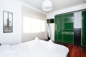 1 bedroom, in-room safe, iron/ironing board, WiFi