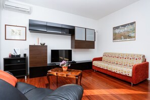 Smart TV, DVD player