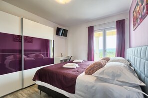6 camere, ferro/asse da stiro, Wi-Fi gratuito, lenzuola