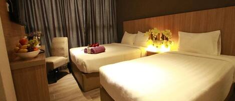 1 bedroom, desk, free WiFi, bed sheets