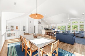 Interior - Oceanside: Private Pool, Hot Tub, Game Room, Dog Friendly! Sat-Sat (Corolla)