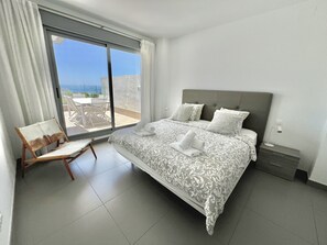 3 bedrooms, iron/ironing board, free WiFi, bed sheets - 3 - Apartment near the port of Cabopino (Marbella)