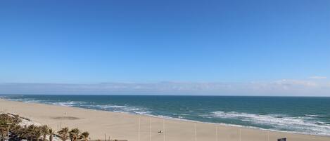Platja a a prop
