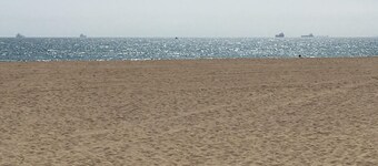 Charmante unité côtière de Californie récemment rénovée à 60 pas du sable