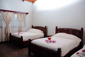 Basic Cabin | Iron/ironing board, free WiFi, bed sheets - Hotel Huella Lenca (Yamaranguila)