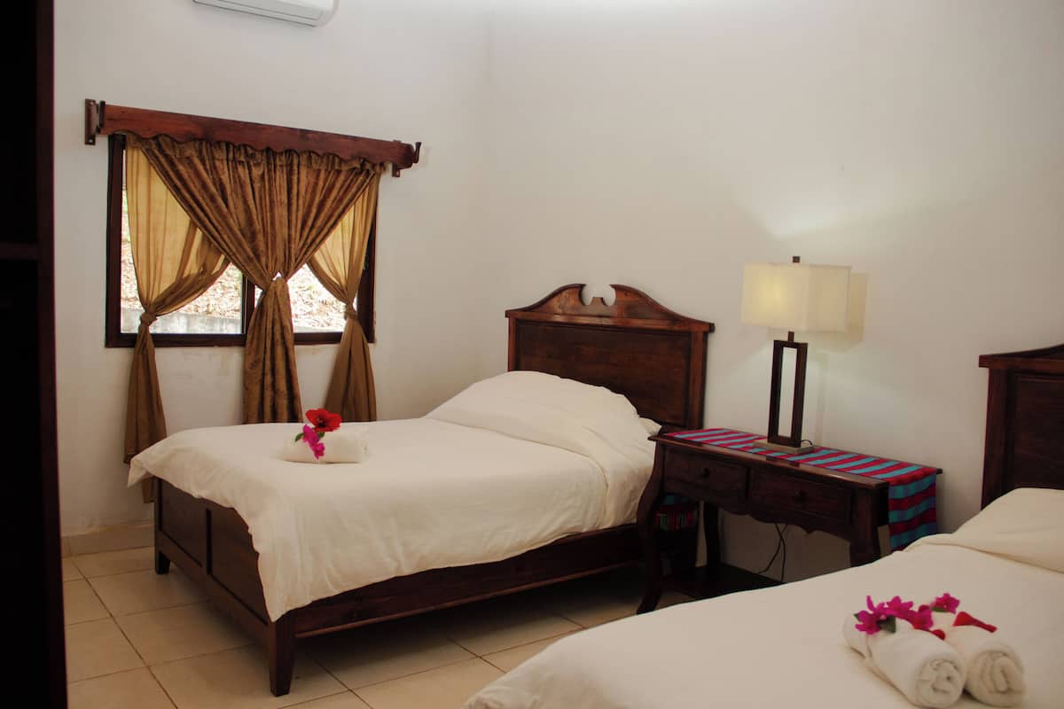 deluxe double room | iron/ironing board, free wifi, bed sheets