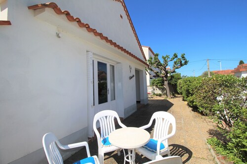 Maison à deux pas de la plage avec agréable jardin.