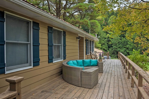 Great Valley Home w/ On-Site Pond, 7 Mi to Skiing!