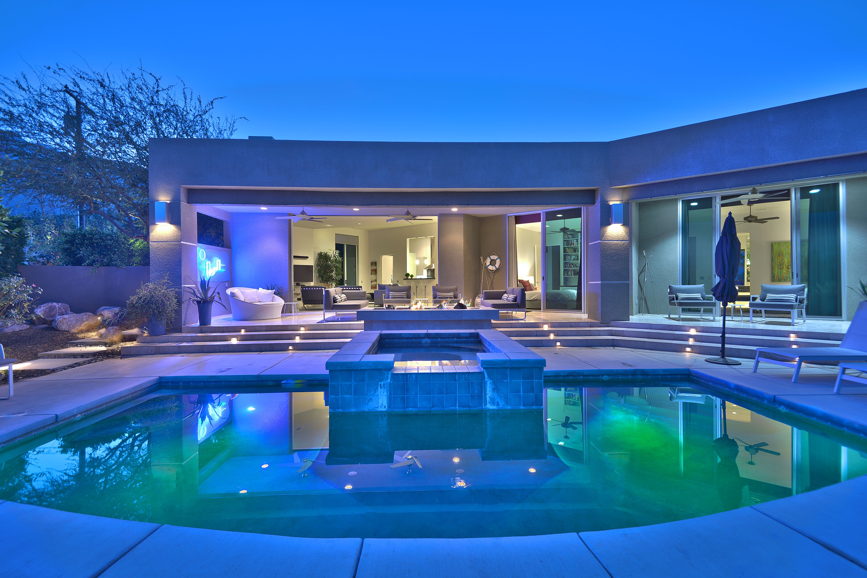 Outdoor pool, a heated pool