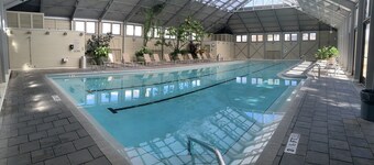 Pet &, Kid Friendly, Two FREE adult trikes (bikes)  PARKING NO WORRIES