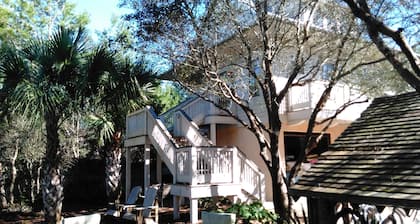 Pet &, Kid Friendly, Two FREE adult trikes (bikes) PARKING NO WORRIES