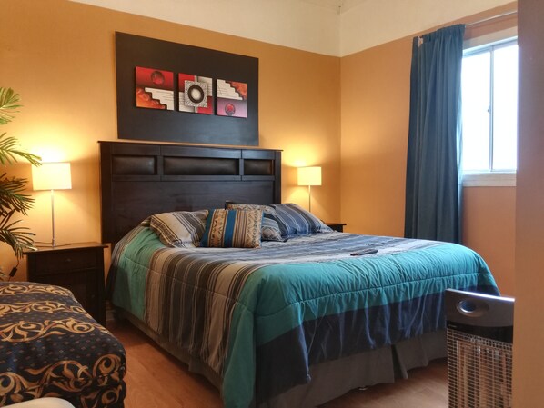 Chambre Double Supérieure, 1 lit double | Minibar, fer et planche à repasser, Wi-Fi gratuit, draps fournis