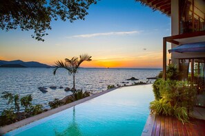 Outdoor pool - Tamarina Bed and Beyond (Koh Samui)