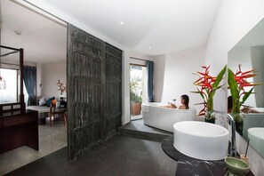 Bathroom - Tamarina Bed and Beyond (Koh Samui)