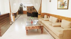 Lobby sitting area - Royal Cottage (Islamabad)