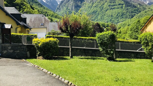 Chalet | Courtyard view - Gite La Balaguère T2 (Cauterets)