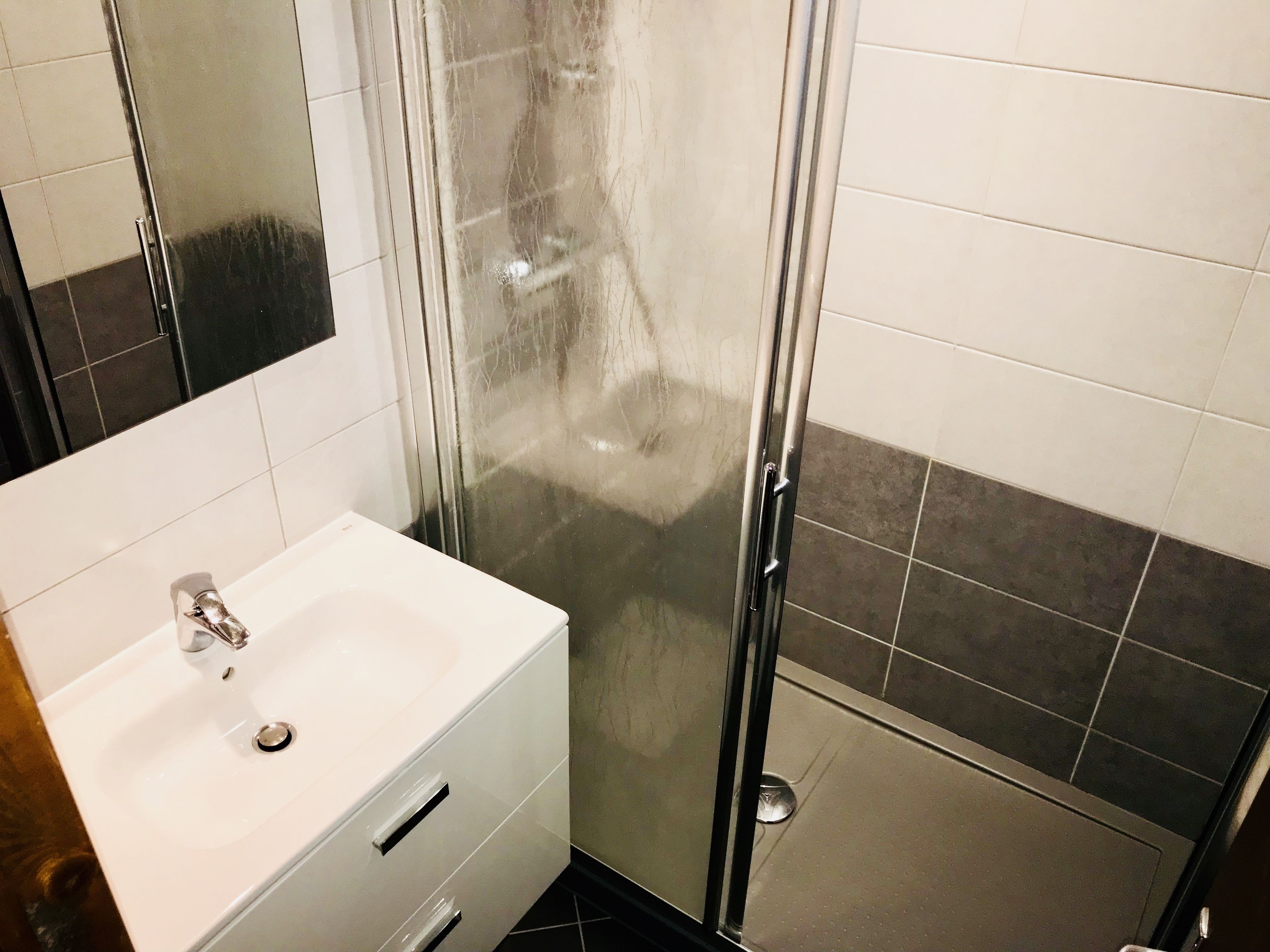 Chalet | Bathroom shower