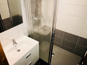 Chalet | Ducha del cuarto de baño