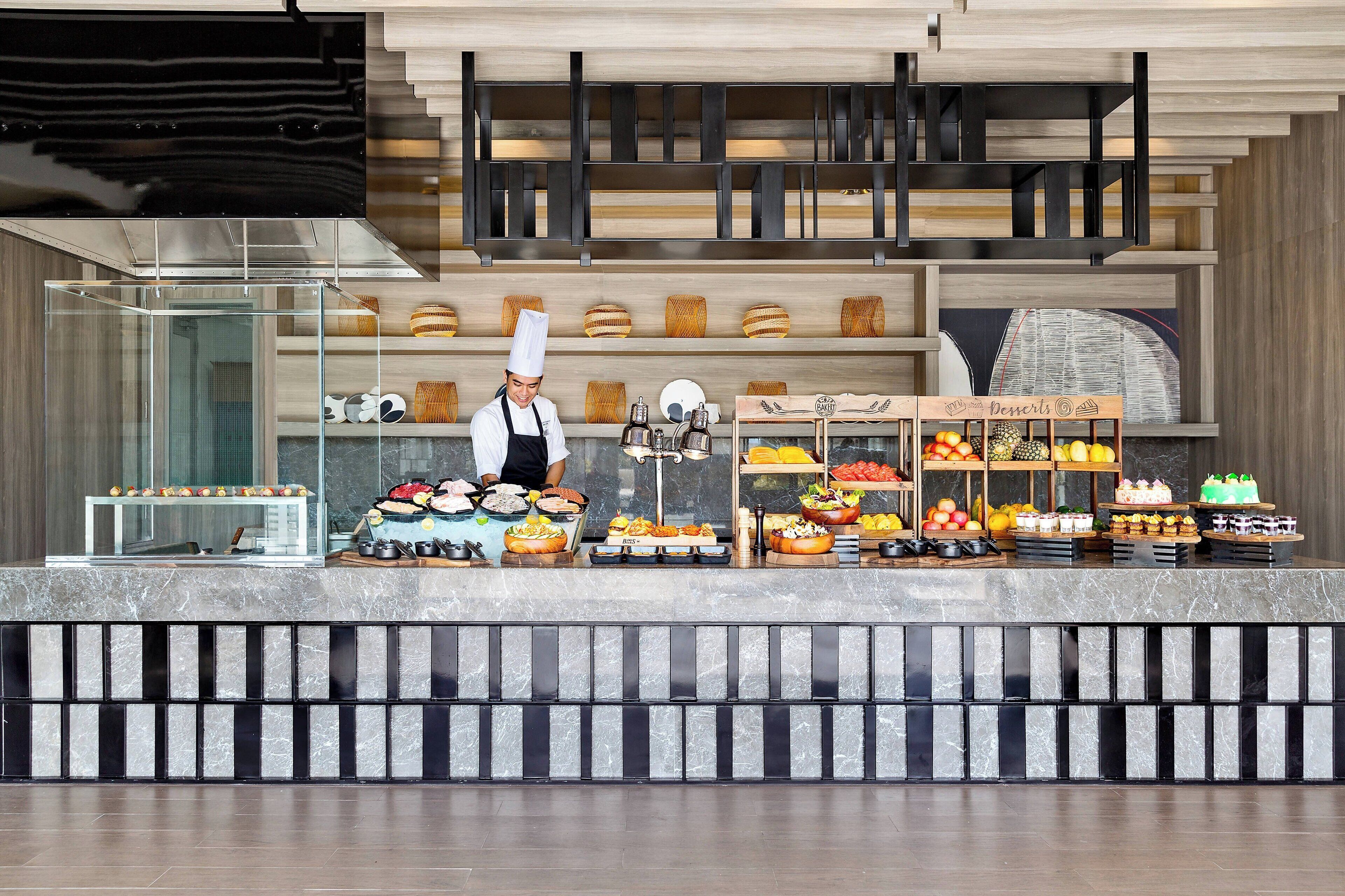 outdoor pool, open 6:00 am to 10:00 pm, pool umbrellas, pool loungers