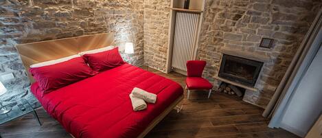 Bureau, rideaux occultants, chambres insonorisées, lits bébé (gratuits)