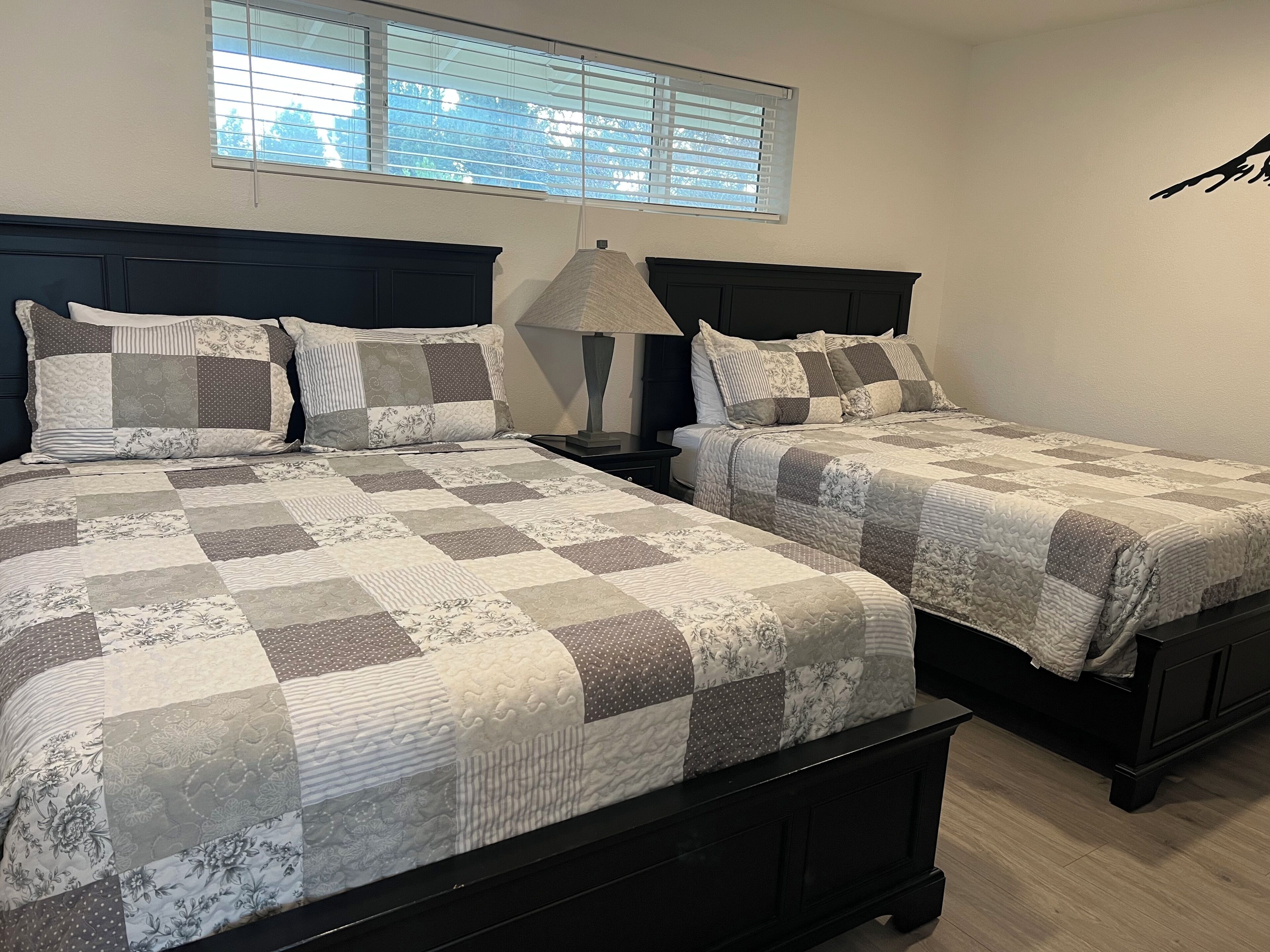 Kondominium, 2 Tempat Tidur Queen | Tempat tidur tambahan