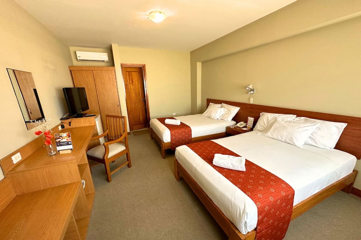 Twin Room | Minibar, in-room safe, desk, free WiFi
