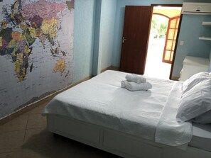 1 chambre, literie de qualité supérieure, minibar, bureau