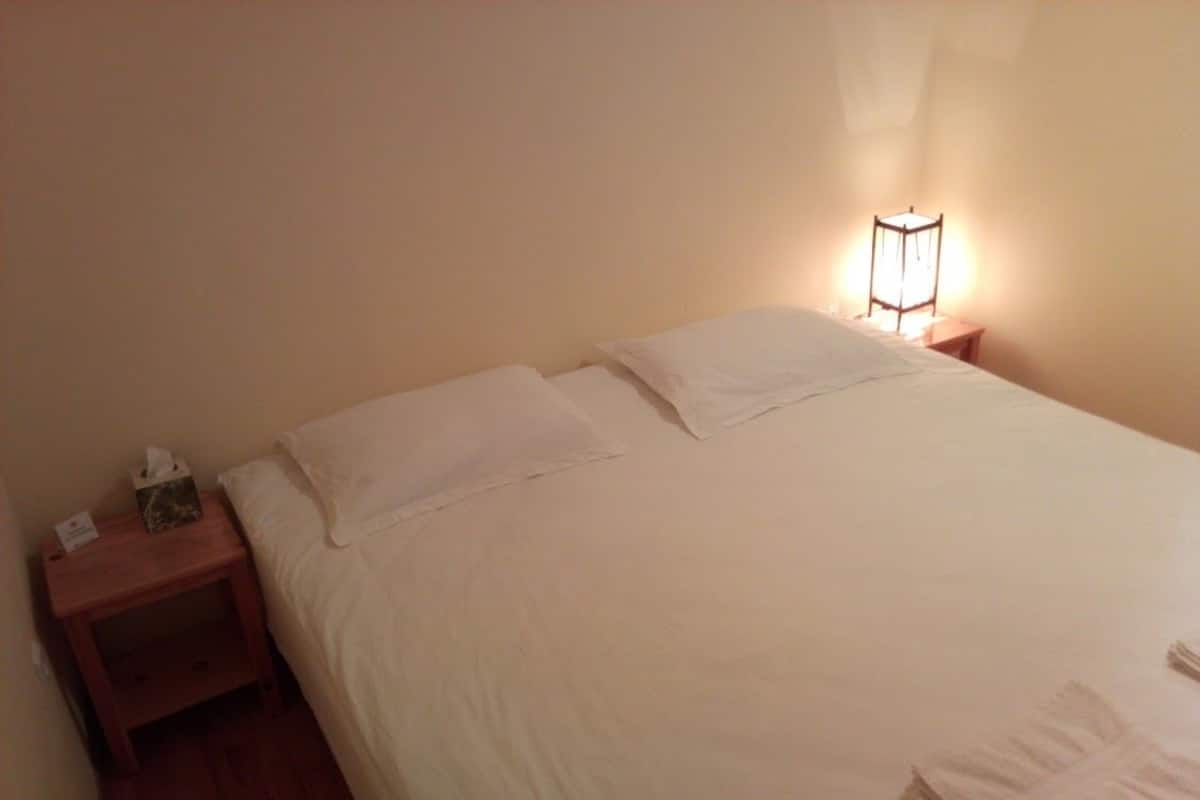 Standard Double or Twin Room, Private Bathroom, Courtyard View | Cots/infant beds, rollaway beds, free WiFi