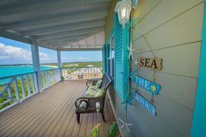 Property grounds - Stunning ocean views, first-class accommodation - with Pool, Deck & Solar (Georgetown)
