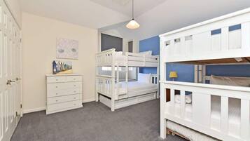 5 chambres, fer et planche à repasser, Wi-Fi gratuit, draps fournis