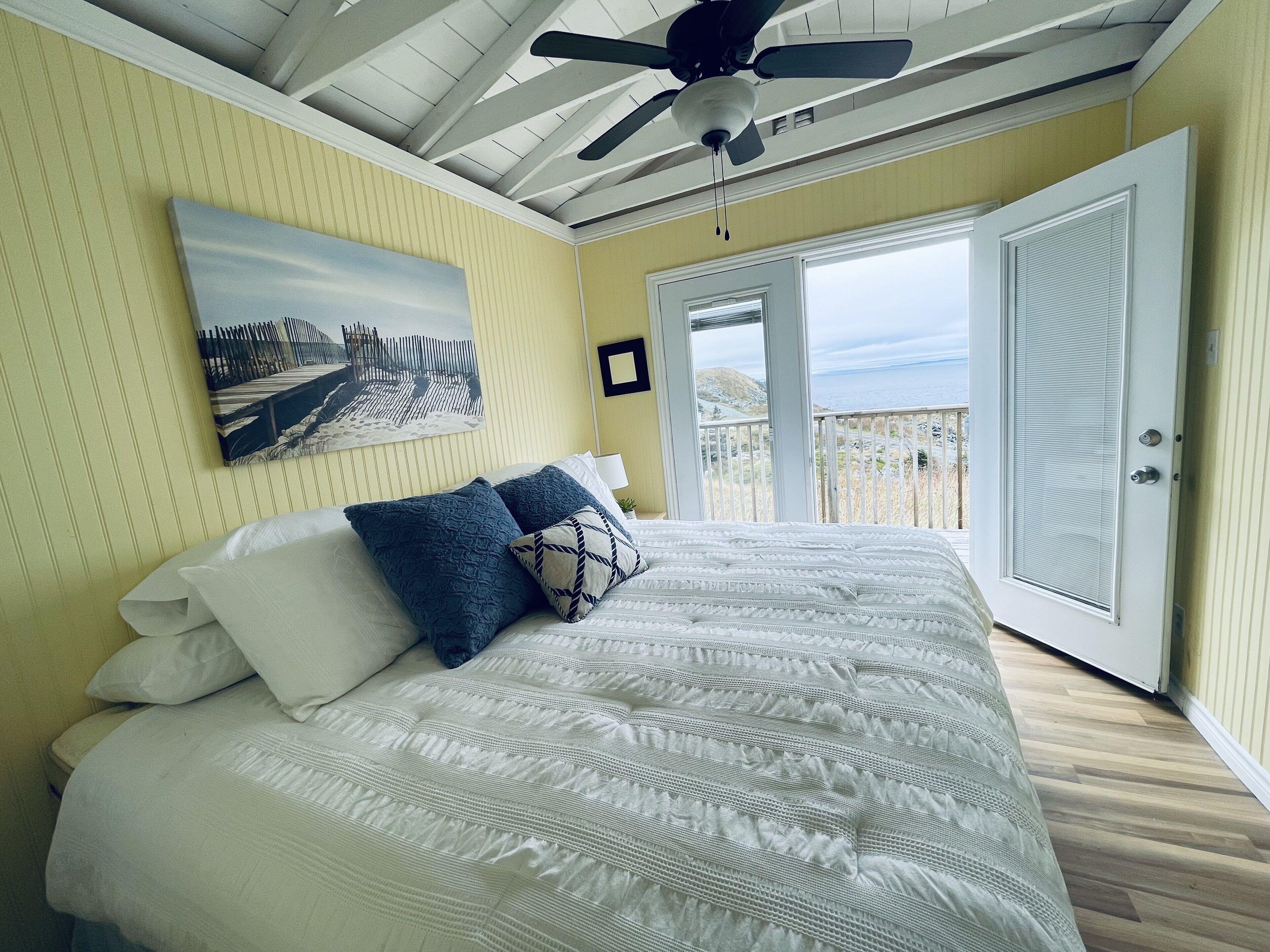 3 dormitorios, tabla de planchar con plancha, wifi gratis y ropa de cama