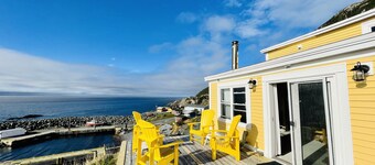 Million Dollar View! Ocean Front, 3 Bedroom Cottage, 15 Min. from St. John's