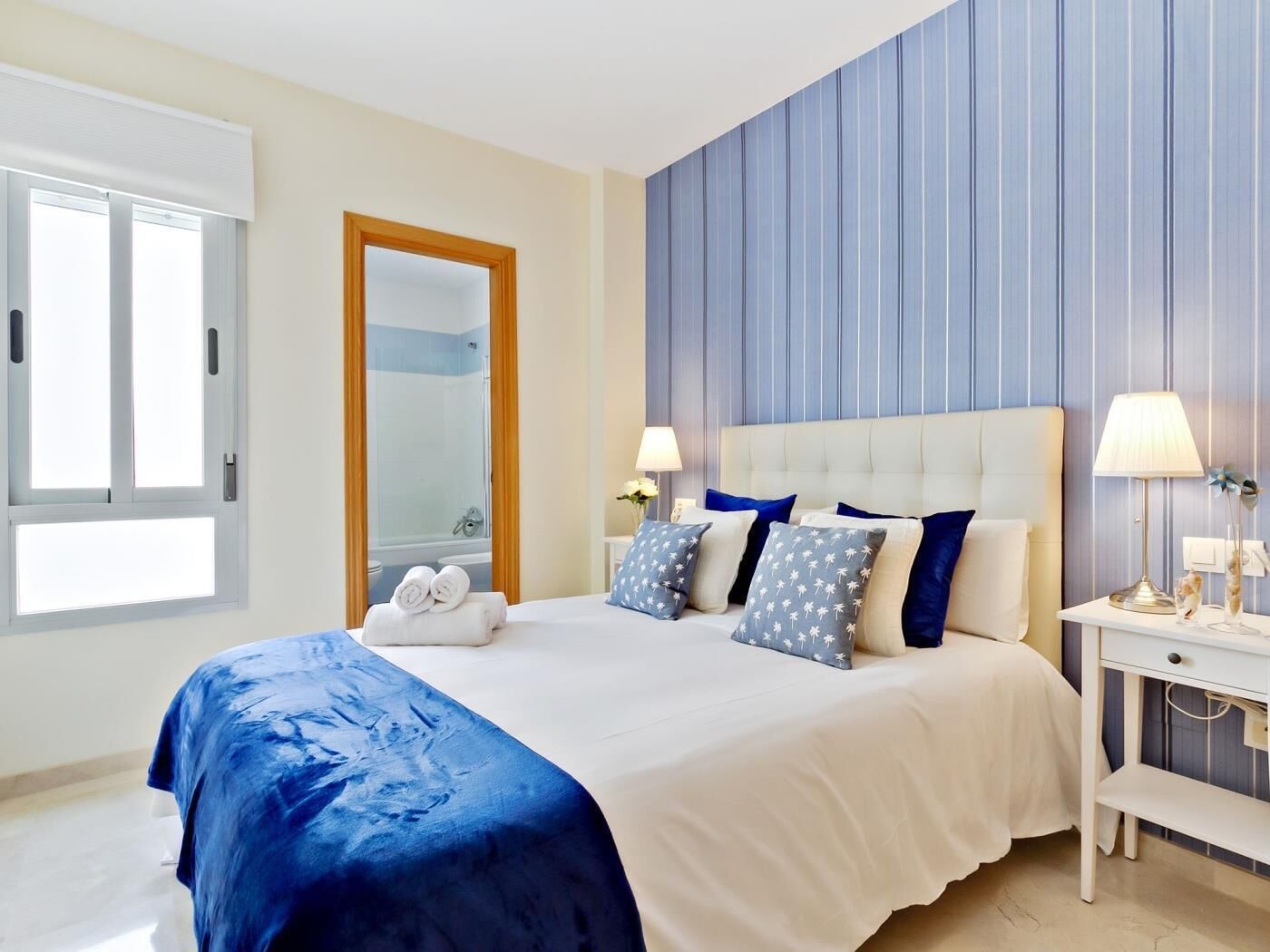 2 bedrooms, iron/ironing board, internet, bed sheets