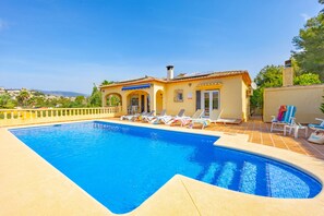 Pool - Villa Escudero - PlusHolidays (Calpe)