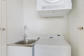 Laundry room - Astra Apartments Sydney - George St (Haymarket)