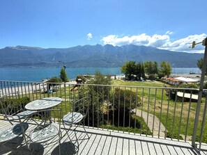 Unclassified image, 3 of 21, button - Campione Giulia Exclusive Lakefront (Campione del Garda)