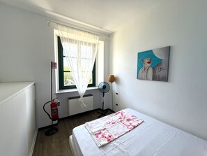 Unclassified image, 5 of 21, button - Campione Giulia Exclusive Lakefront (Campione del Garda)