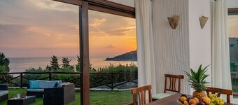 Villa Smeralda - Salt water pool, Sea view, Mediterranean nature 200 mt from sea